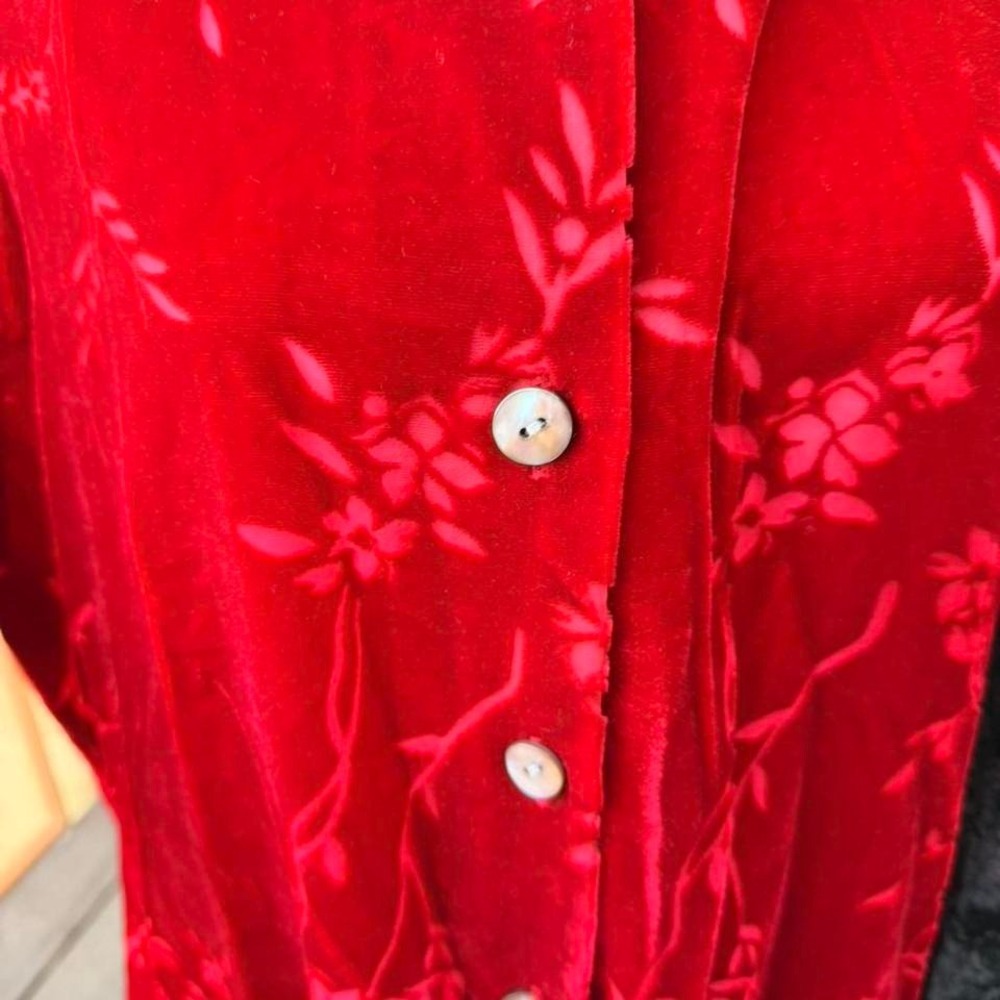 Velvet Jaclyn Smith long sleeve button down - Picture 4 of 6